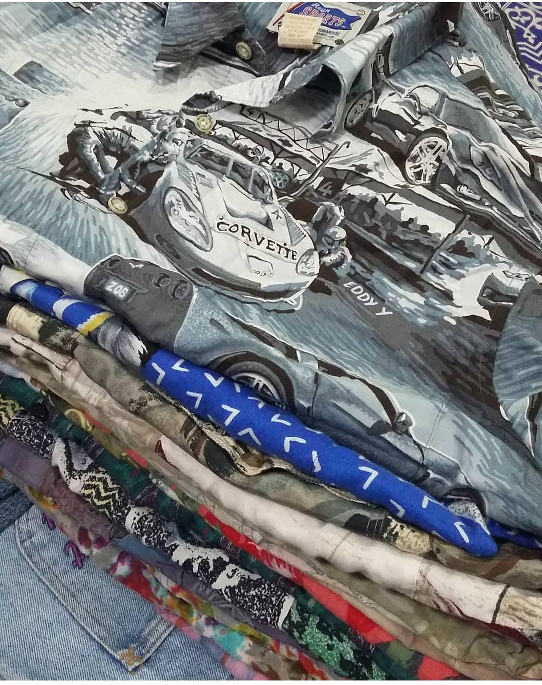 HAWAIIAN & CRAZY SHIRTS